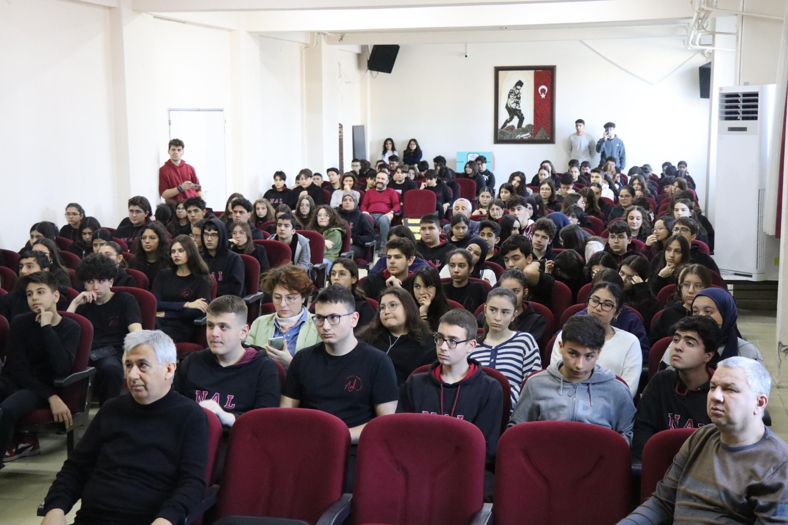 Nazilli’de Deprem Haftası kapsamında öğrencilere afet eğitimi