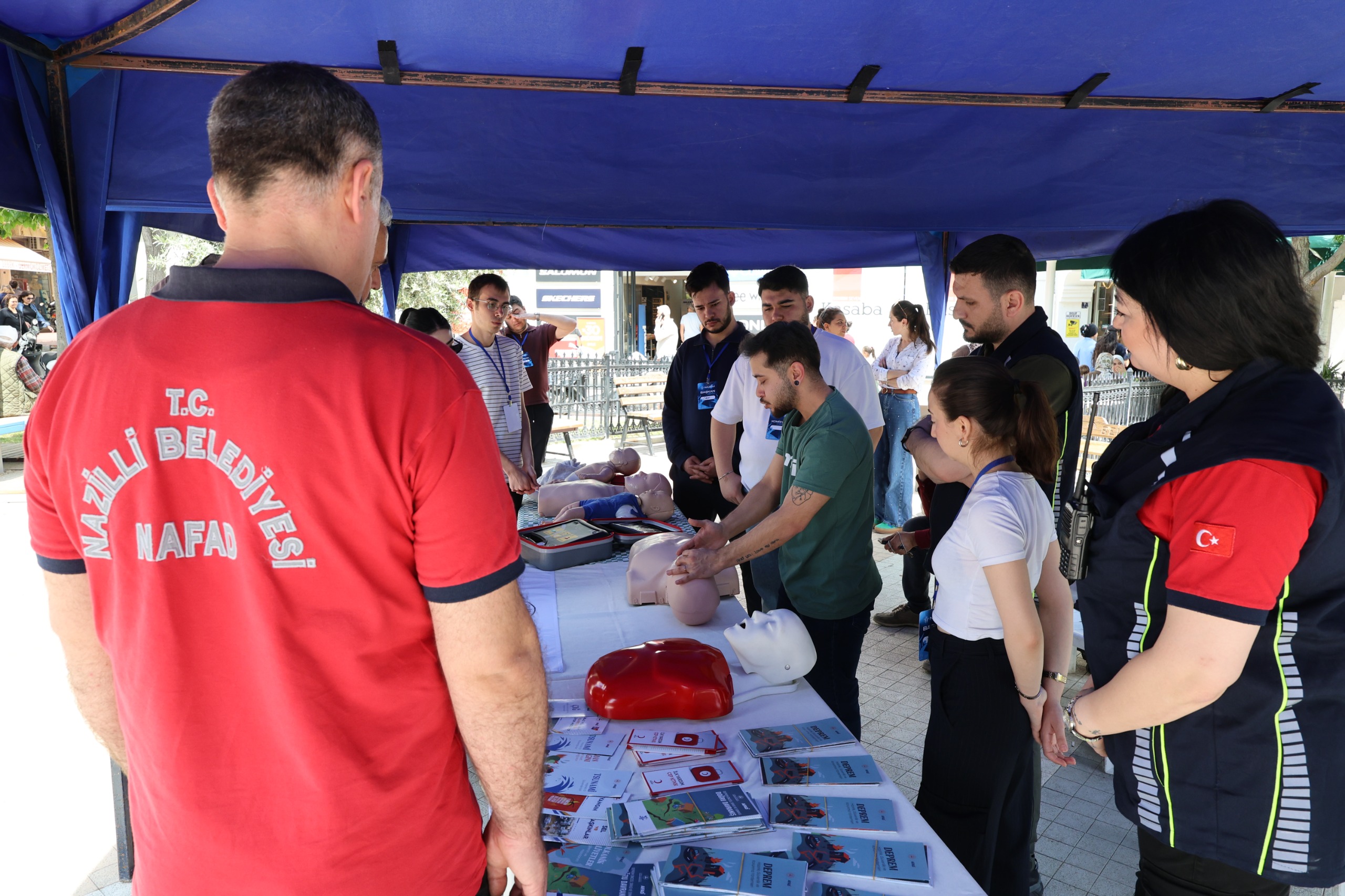 NAFAD VE GENÇLİK MECLİSİ SAHADA