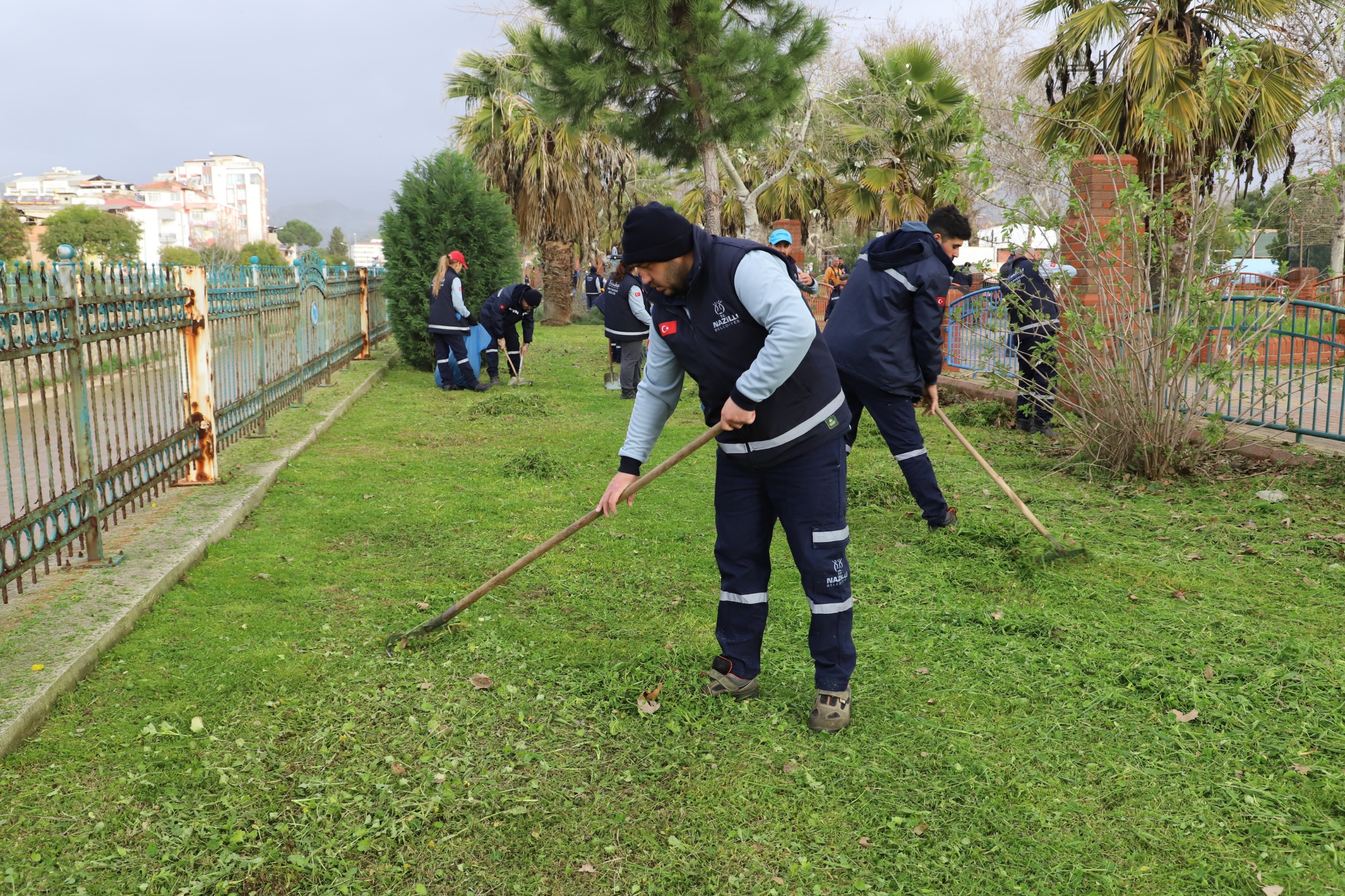Nazilli Belediyesi yürüyüş yollarını bakıma aldı