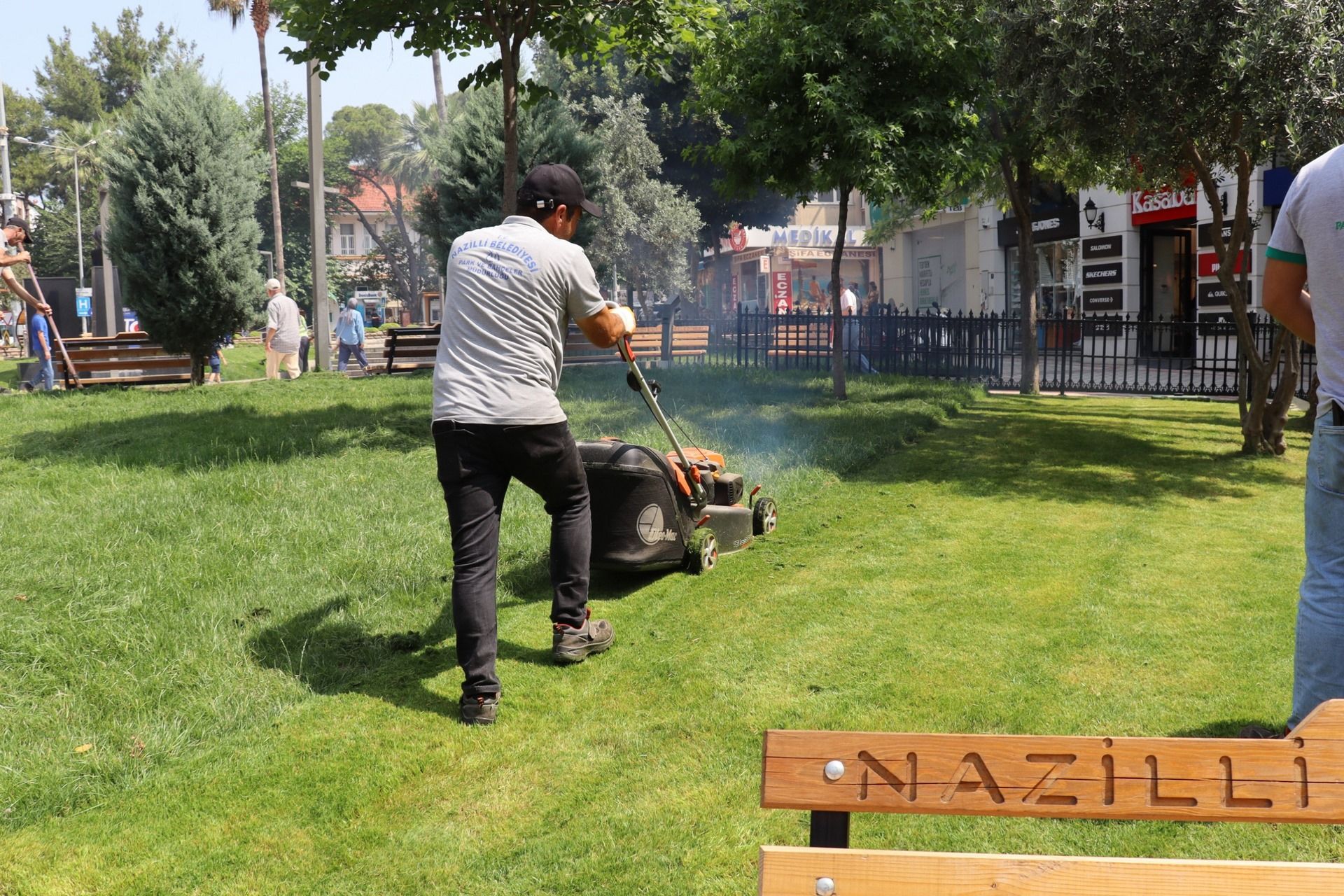 Nazilli Belediyesi Bayrama Hazır